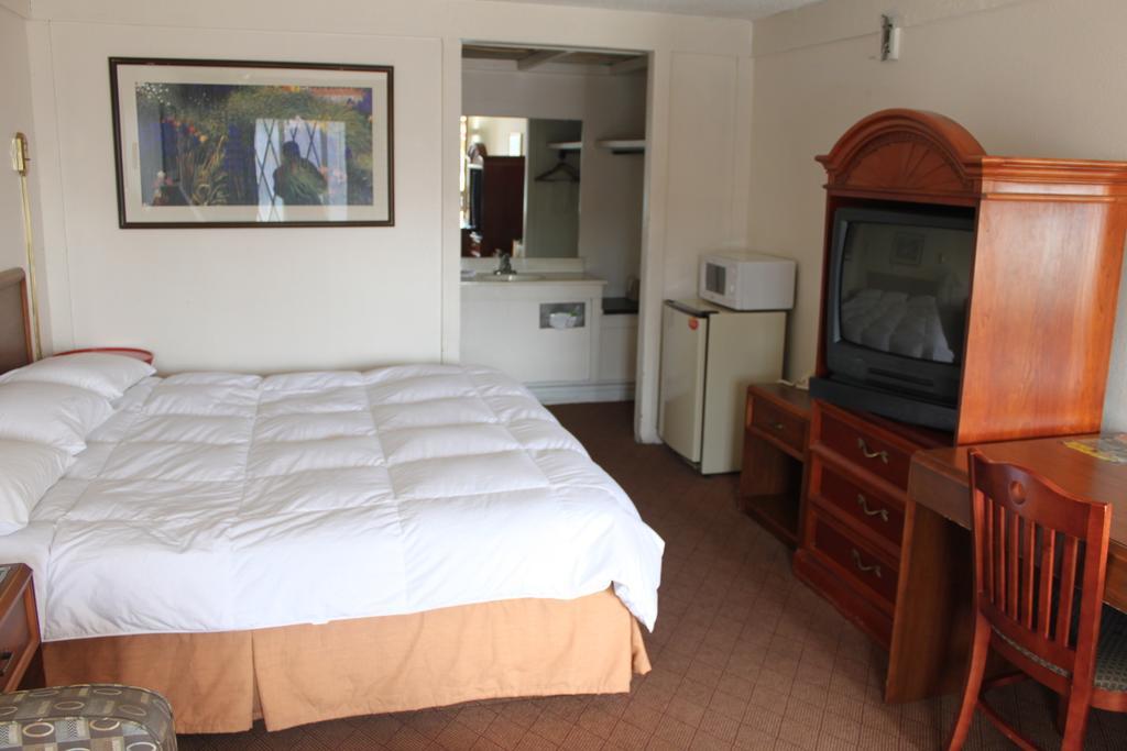Knights Inn Indianapolis Bagian luar foto